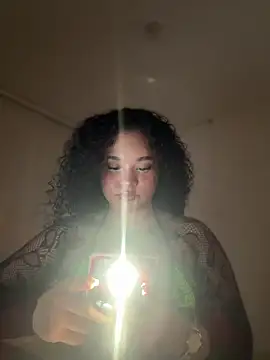 Lucy wilson5 online show from November 18, 2025, 3:32 am