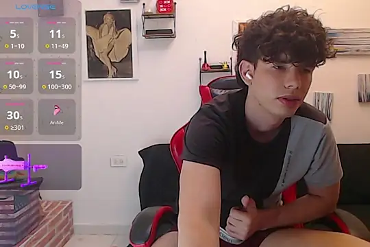 Snapshot of Angelo-cianuro- chatting on December 13, 2025, 11:33 pm Angelo-cianuro- online show from December 13, 2025, 11:33 pm