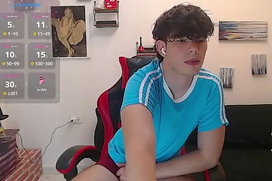 Snapshot of Angelo-cianuro- chatting on December 14, 2025, 10:26 pm Angelo-cianuro- online show from December 14, 2025, 10:26 pm