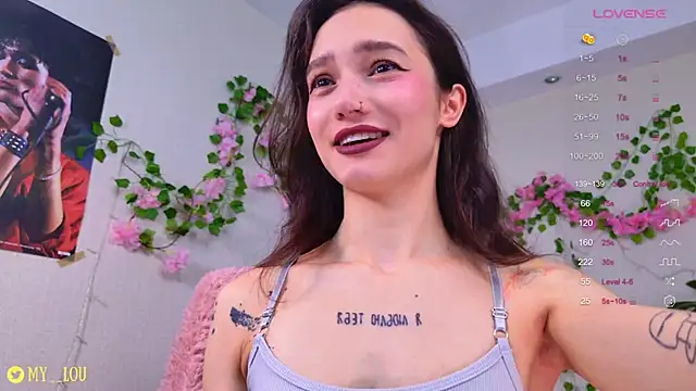 Snapshot of MyLou_ chatting on September 13, 2025, 3:12 pm MyLou online show from September 13, 2025, 3:12 pm