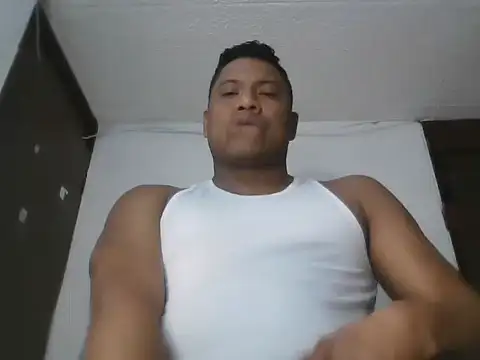 Snapshot of latinblack01 chatting on November 2, 2025, 5:01 am latinblack01 online show from November 2, 2025, 5:01 am