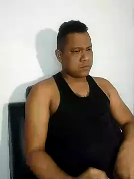 latinblack01 online show from December 17, 2024, 3:06 pm