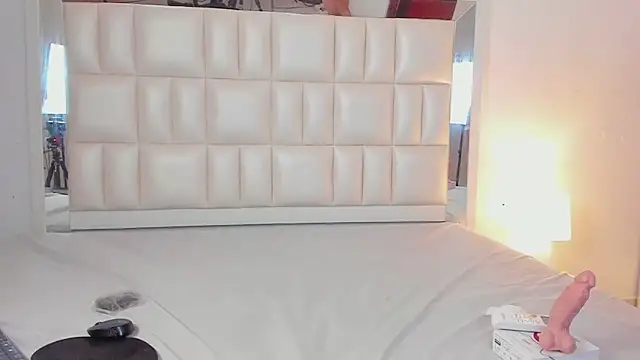 Alhana pulido online show from February 15, 2025, 5:39 pm