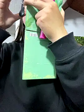 angel natural online show from October 28, 2025, 5:23 pm