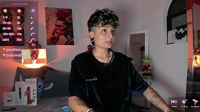 ZuryRamirez  online show from November 24, 2025, 9:26 pm