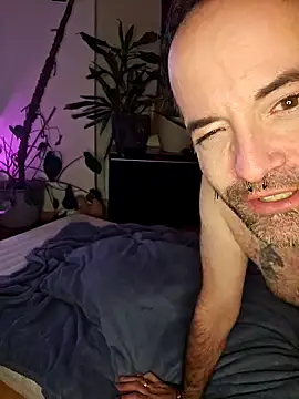 Sunburnjam online show from February 20, 2025, 4:39 am