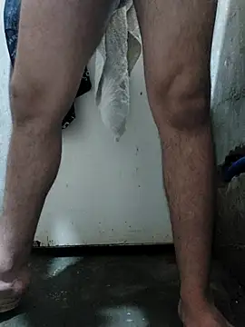 Snapshot of ch___ro69 chatting on March 1, 2026, 8:42 pm ch ro69 online show from March 1, 2026, 8:42 pm