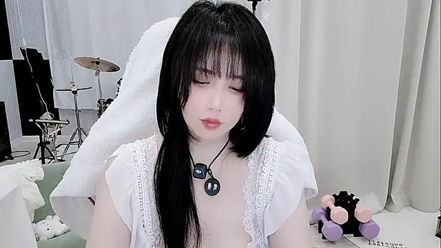 Vaness-a online show from May 31, 2026, 12:33 pm
