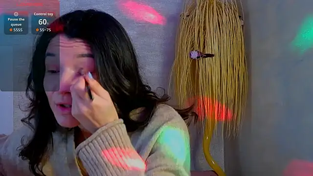 Snapshot of tayakayan chatting on December 14, 2025, 10:32 am tayakayan online show from December 14, 2025, 10:32 am