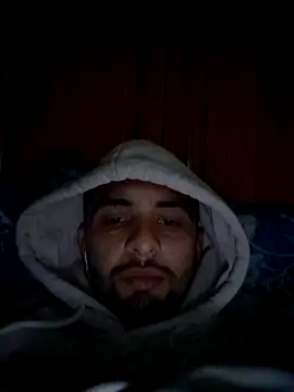 Snapshot of Hazembahloul chatting on January 8, 2026, 11:44 pm Hazembahloul online show from January 8, 2026, 11:44 pm