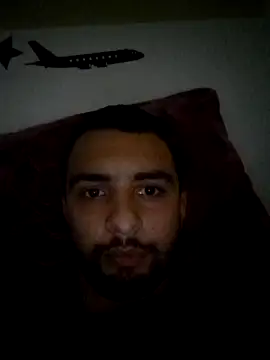 Snapshot of Hazembahloul chatting on March 4, 2026, 9:33 pm Hazembahloul online show from March 4, 2026, 9:33 pm