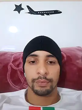 Snapshot of Hazembahloul chatting on November 17, 2025, 10:47 pm Hazembahloul online show from November 17, 2025, 10:47 pm