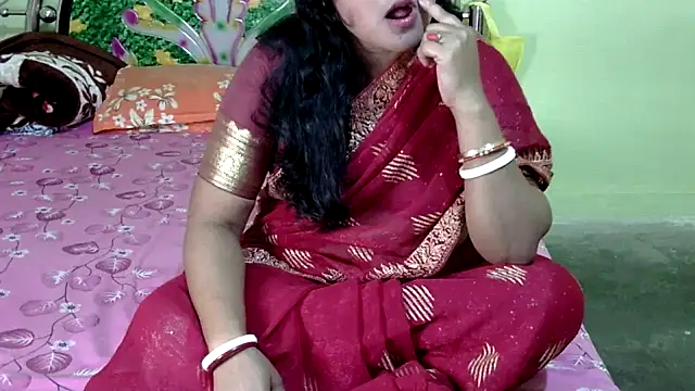 Snapshot of Couple_For_You18 chatting on February 10, 2025, 1:44 pm Couple For You18 online show from February 10, 2025, 1:44 pm