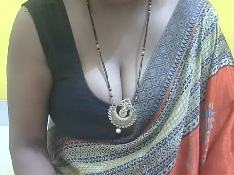 Snapshot of HOT-SEEMAA chatting on June 6, 2026, 2:50 am HOT-SEEMAA online show from June 6, 2026, 2:50 am