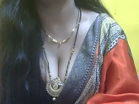 Snapshot of HOT-SEEMAA chatting on May 31, 2026, 6:09 pm HOT-SEEMAA online show from May 31, 2026, 6:09 pm