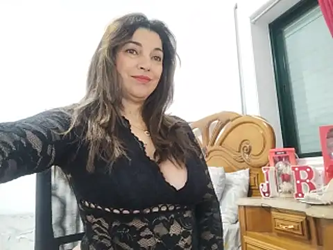 Snapshot of Julie_Boronat26 chatting on June 4, 2026, 9:47 am Julie Boronat26 online show from June 4, 2026, 9:47 am