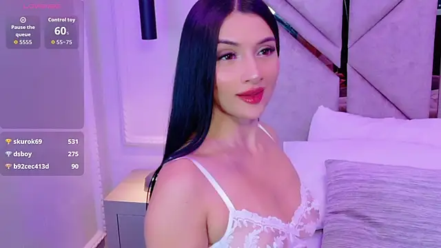 Harper-Avary online show from November 12, 2025, 1:26 pm