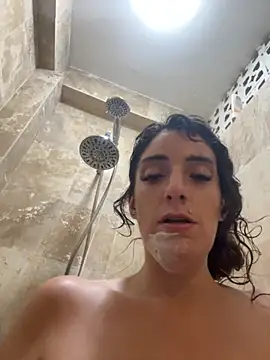 loveattack online show from October 8, 2025, 10:06 am