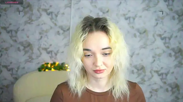 Snapshot of Ashley_S chatting on April 27, 2026, 10:19 pm Ashley S online show from April 27, 2026, 10:19 pm