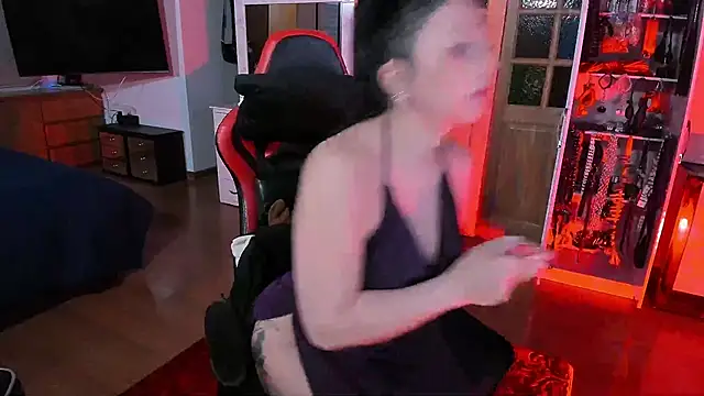 Snapshot of freyja_diamond chatting on March 19, 2025, 1:43 am freyja diamond online show from March 19, 2025, 1:43 am