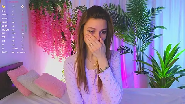 EvaHair online show from April 17, 2026, 6:55 pm