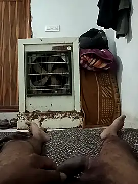 pintuS40 online show from February 26, 2025, 6:26 pm