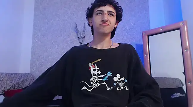 Kerverr  online show from February 17, 2025, 4:39 pm