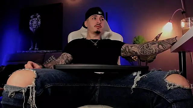 uptomatty online show from March 11, 2026, 8:08 am