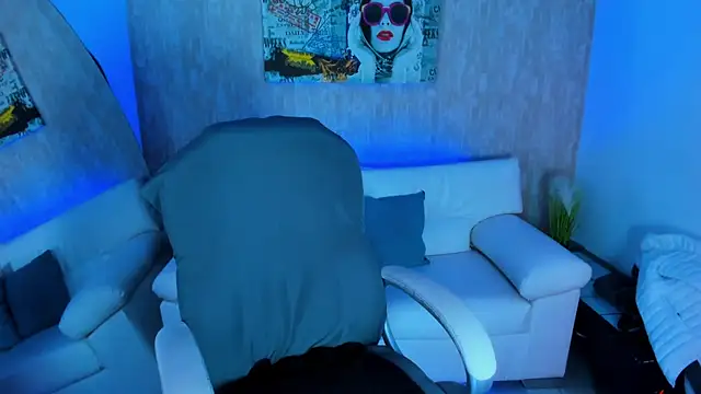 nova sex01 online show from October 24, 2025, 4:33 am