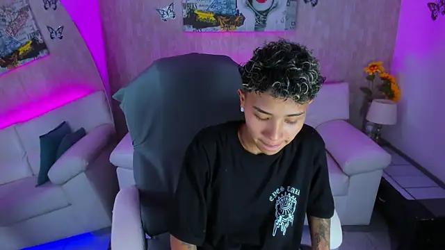 Snapshot of nova_sex01 chatting on January 11, 2026, 3:02 am nova sex01 online show from January 11, 2026, 3:02 am