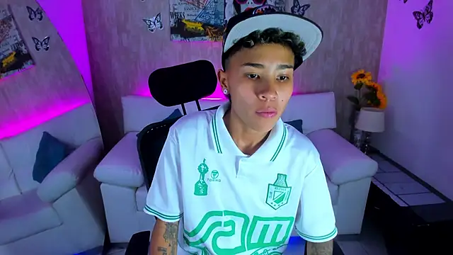 Snapshot of nova_sex01 chatting on February 3, 2026, 5:16 am nova sex01 online show from February 3, 2026, 5:16 am