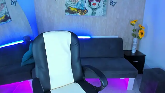 nova sex01 online show from March 23, 2026, 8:30 pm