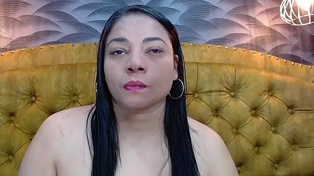 NahomiFireSex online show from November 14, 2025, 3:43 am