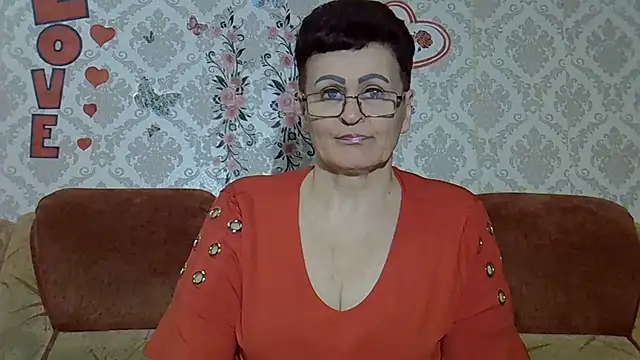 PaulaGolden online show from June 2, 2026, 4:40 pm