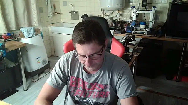 Snapshot of snork80 chatting on October 3, 2025, 9:05 pm snork80 online show from October 3, 2025, 9:05 pm