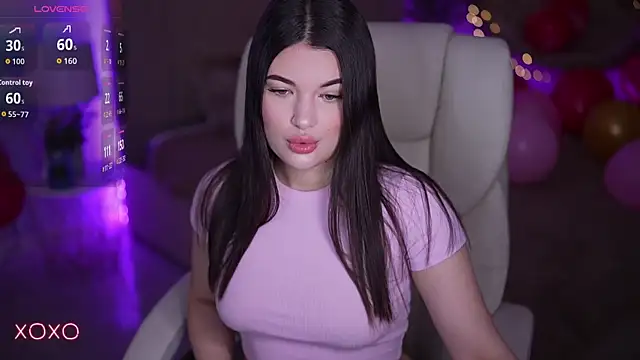 YourLolaBunny online show from February 7, 2026, 7:16 am