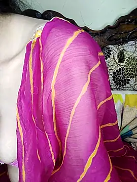 Snapshot of Fair-magic-woman chatting on September 21, 2025, 6:02 pm Fair-magic-woman online show from September 21, 2025, 6:02 pm