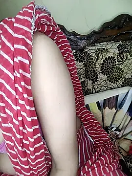 Snapshot of Fair-magic-woman chatting on October 3, 2025, 9:16 pm Fair-magic-woman online show from October 3, 2025, 9:16 pm