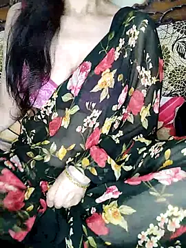 Snapshot of Fair-magic-woman chatting on September 23, 2025, 7:43 pm Fair-magic-woman online show from September 23, 2025, 7:43 pm