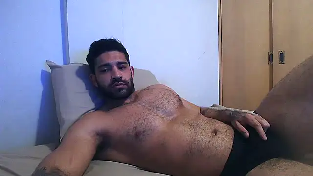 macho fit online show from November 19, 2025, 6:08 pm