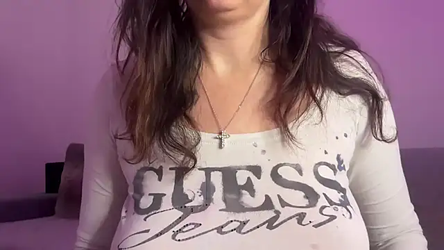 Snapshot of Serena_4you chatting on December 1, 2025, 4:52 pm Serena 4you online show from December 1, 2025, 4:52 pm