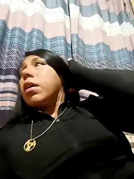 Karenn12 online show from November 16, 2025, 3:33 am