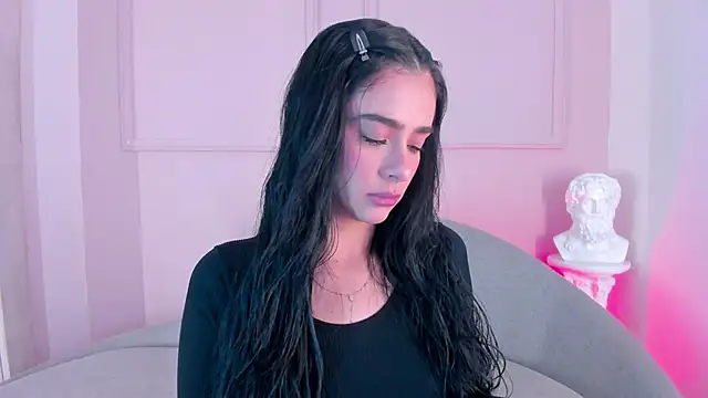 Snapshot of victoria_milann chatting on November 26, 2025, 1:33 pm victoria milann online show from November 26, 2025, 1:33 pm