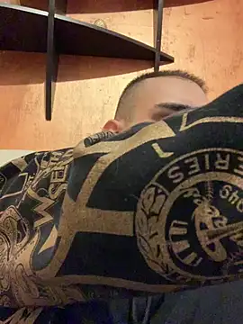 Snapshot of Chicano2k chatting on March 16, 2025, 5:07 pm Chicano2k online show from March 16, 2025, 5:07 pm