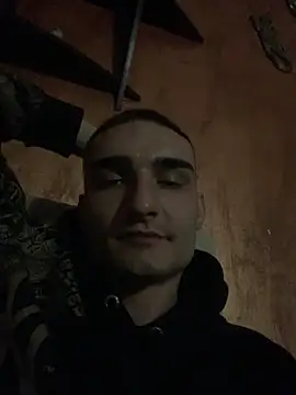 Snapshot of Chicano2k chatting on March 17, 2025, 11:02 pm Chicano2k online show from March 17, 2025, 11:02 pm