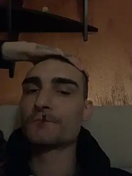 Snapshot of Chicano2k chatting on March 21, 2025, 12:40 am Chicano2k online show from March 21, 2025, 12:40 am