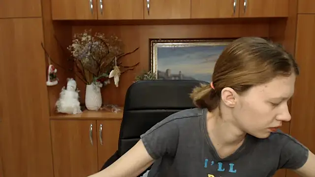 Snapshot of StellaCRL chatting on February 9, 2025, 7:26 am StellaCRL online show from February 9, 2025, 7:26 am