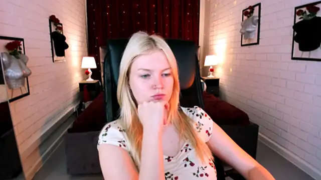 Snapshot of GraceGlamour chatting on September 15, 2025, 5:08 am GraceGlamour online show from September 15, 2025, 5:08 am