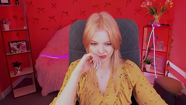 Snapshot of GraceGlamour chatting on March 7, 2025, 8:23 am GraceGlamour online show from March 7, 2025, 8:23 am