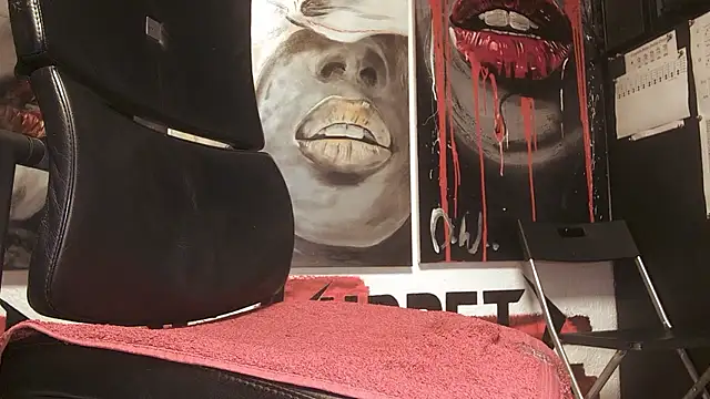 dani4334 online show from March 7, 2026, 8:58 pm